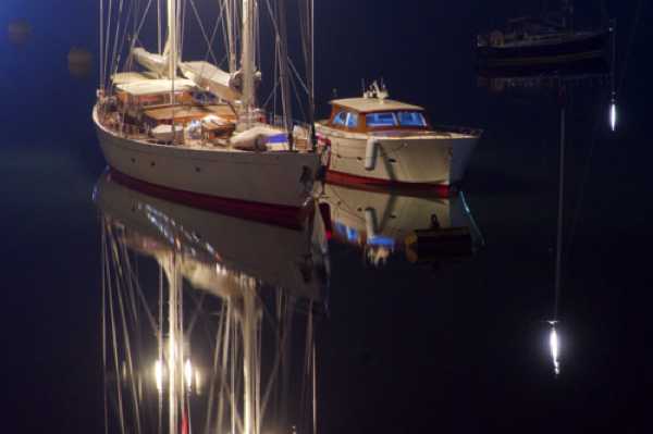 02 May 2022 - 01-51-32
Adele has acquired a 'chase' boat, the equally classy Stargazer. Moored side by side in the river they looked exceptional in the early hours as the river surface calmed down.
----------------
Superyacht Adele + chase boat Stargazer in Dartmouth, Devon at night